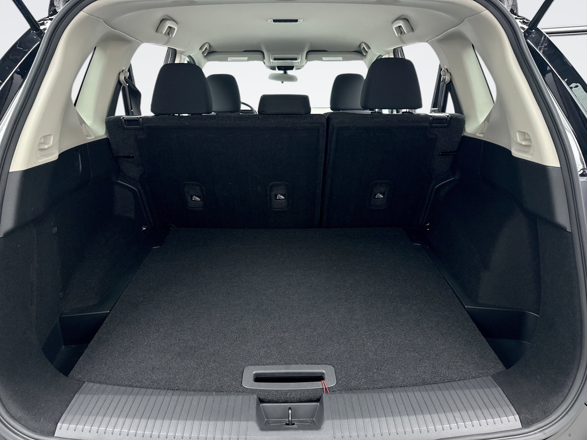 Used 2023 Nissan Rogue S image 20