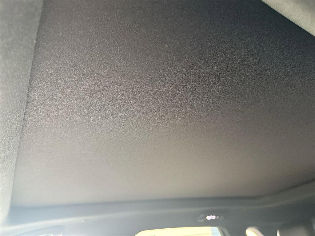 Used 2025 Cadillac XT5 Sportv w/ LPO, Floor Liner Package image 20