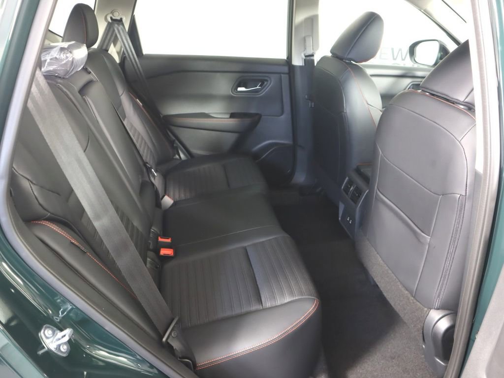 New 2026 Nissan Rogue SV AWD/4WD image 24