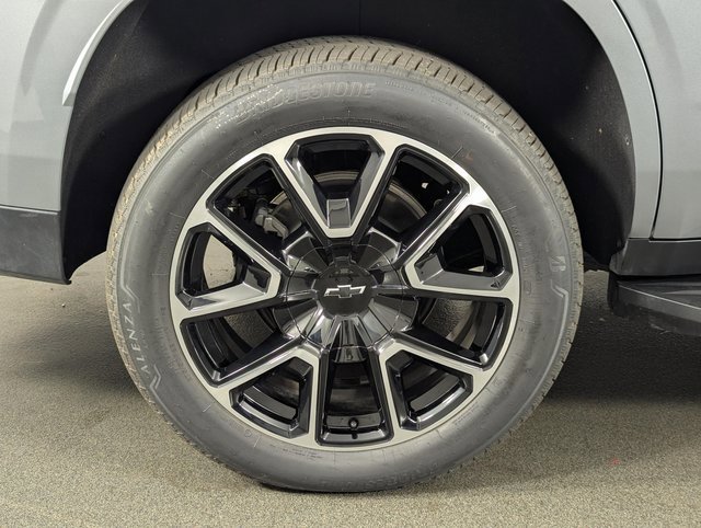 Used 2025 Chevrolet Tahoe RST image 12