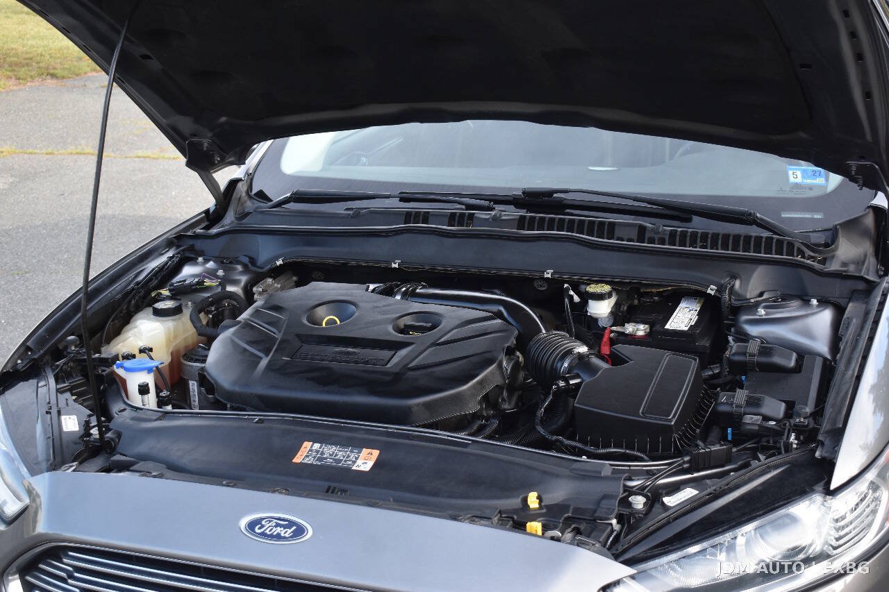 Used 2014 Ford Fusion Titanium FWD image 33