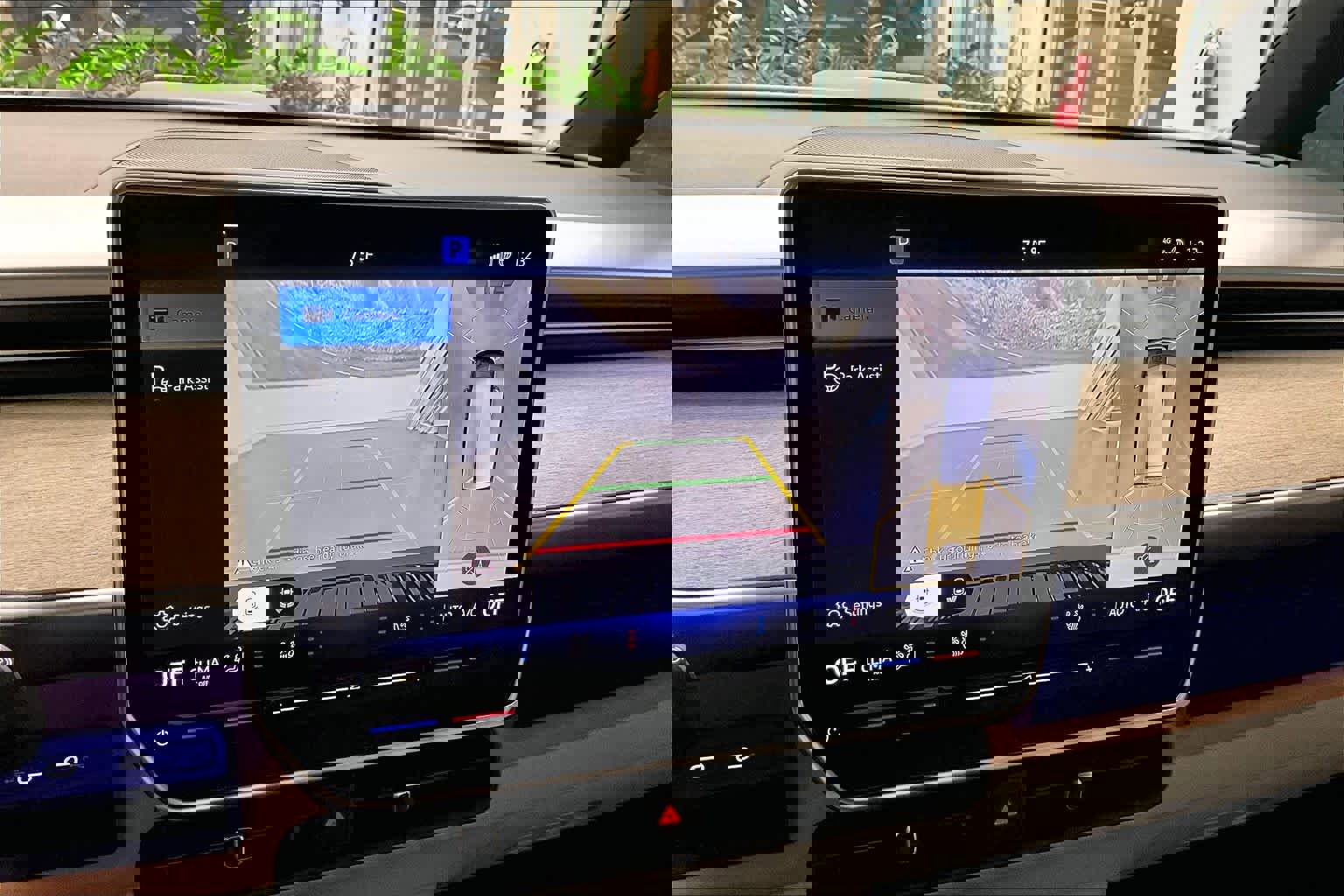 Used 2025 Volkswagen ID. Buzz 1st Edition image 28