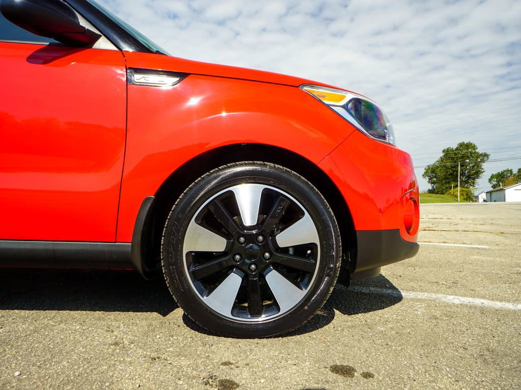 Used 2017 Kia Soul + w/ Designer's Package image 4