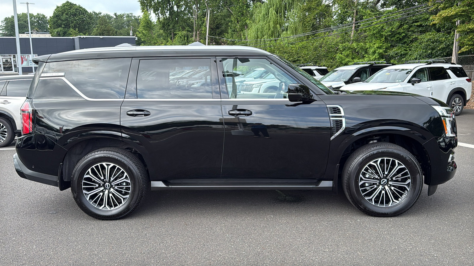 Certified 2026 Nissan Armada Platinum AWD/4WD image 28