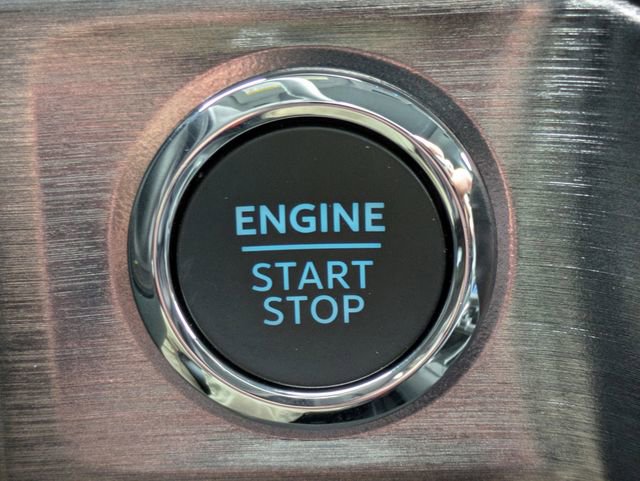 New 2026 Ford F250 Lariat w/ Black Appearance Package image 29