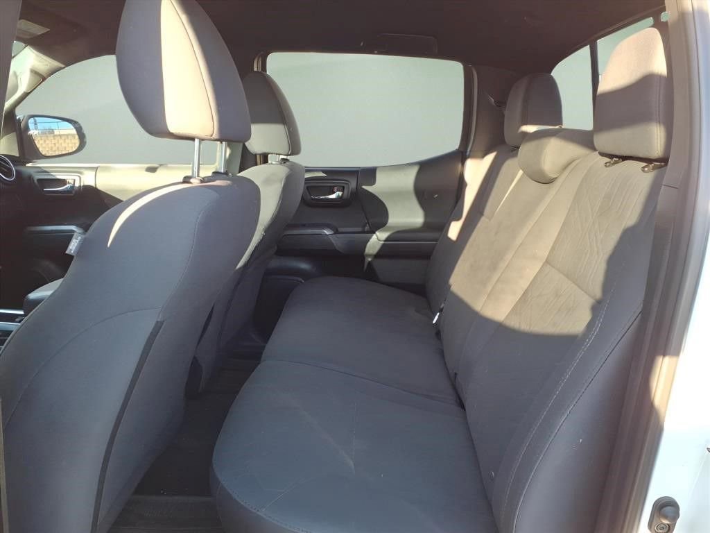 Used 2019 Toyota Tacoma TRD Off-Road w/ Technology Package AWD/4WD image 7