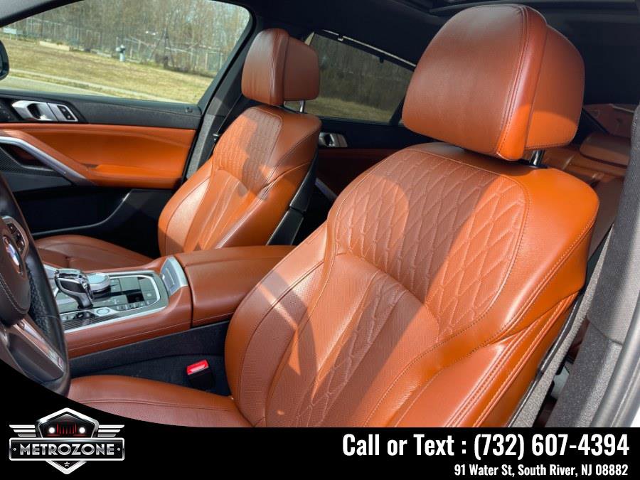 Used 2023 BMW X6 M50i w/ Executive Package image 44