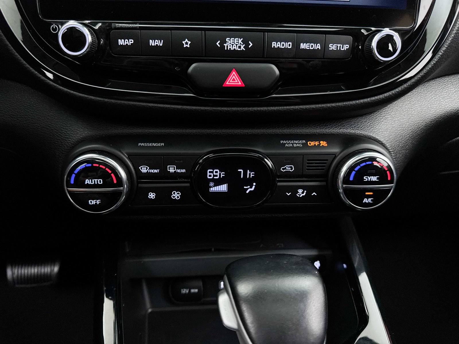 Certified 2023 Kia Soul GT-Line FWD image 26