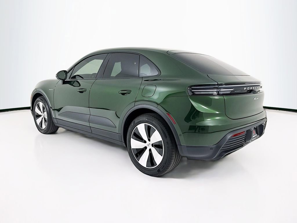 New 2026 Porsche Macan Electric image 3