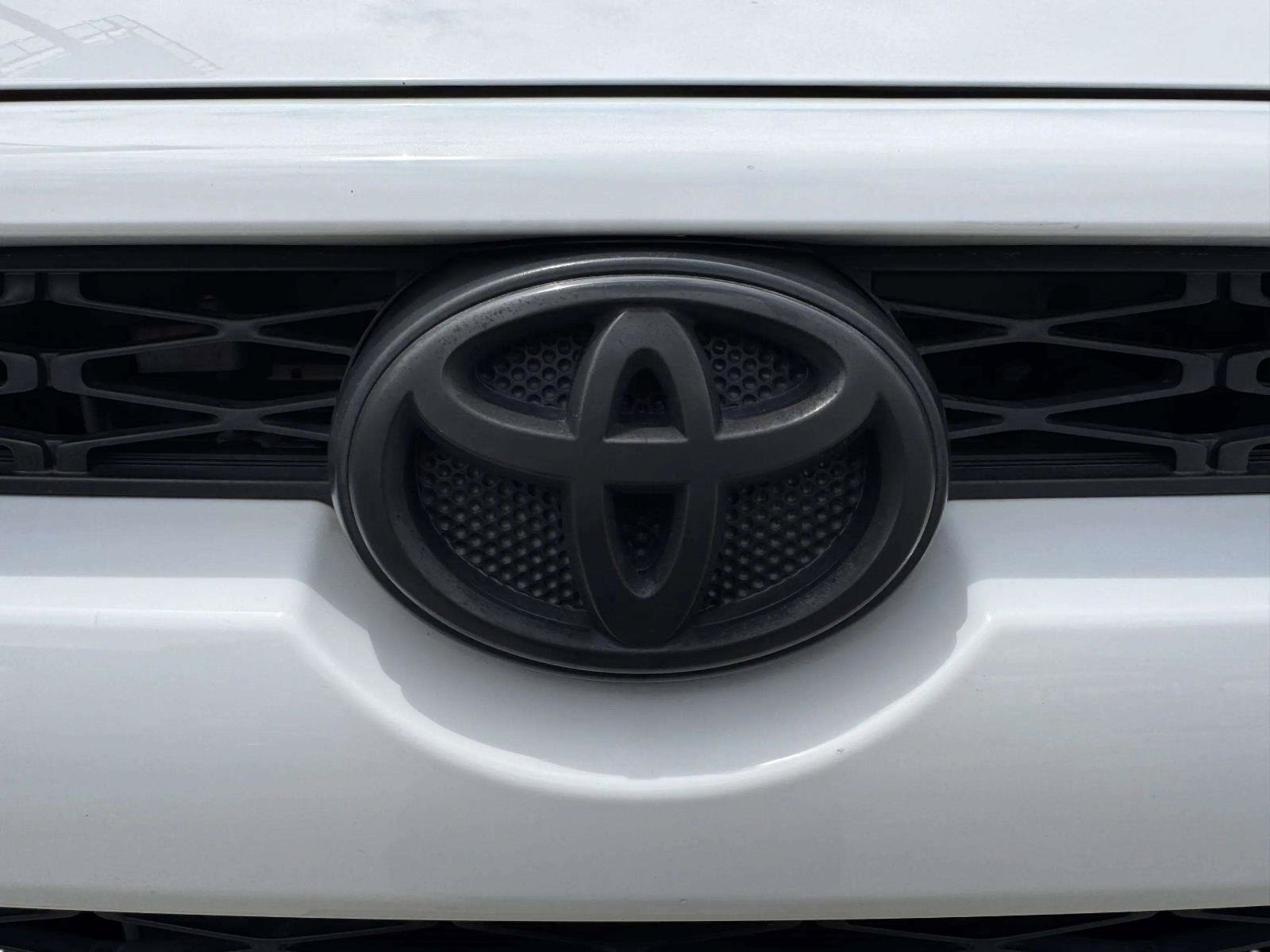 Used 2019 Toyota 4Runner TRD Off-Road AWD/4WD image 12