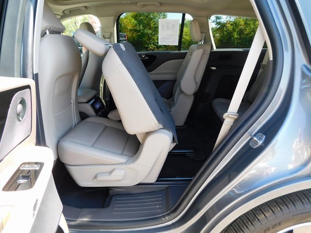 Used 2023 Lincoln Aviator Grand Touring w/ Elements Package Plus image 32