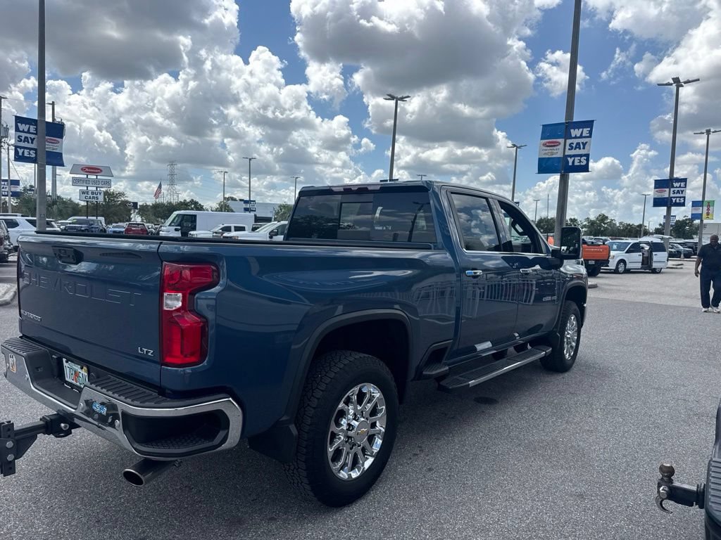 Used 2024 Chevrolet Silverado 2500 LTZ w/ LTZ Convenience Package AWD/4WD image 6