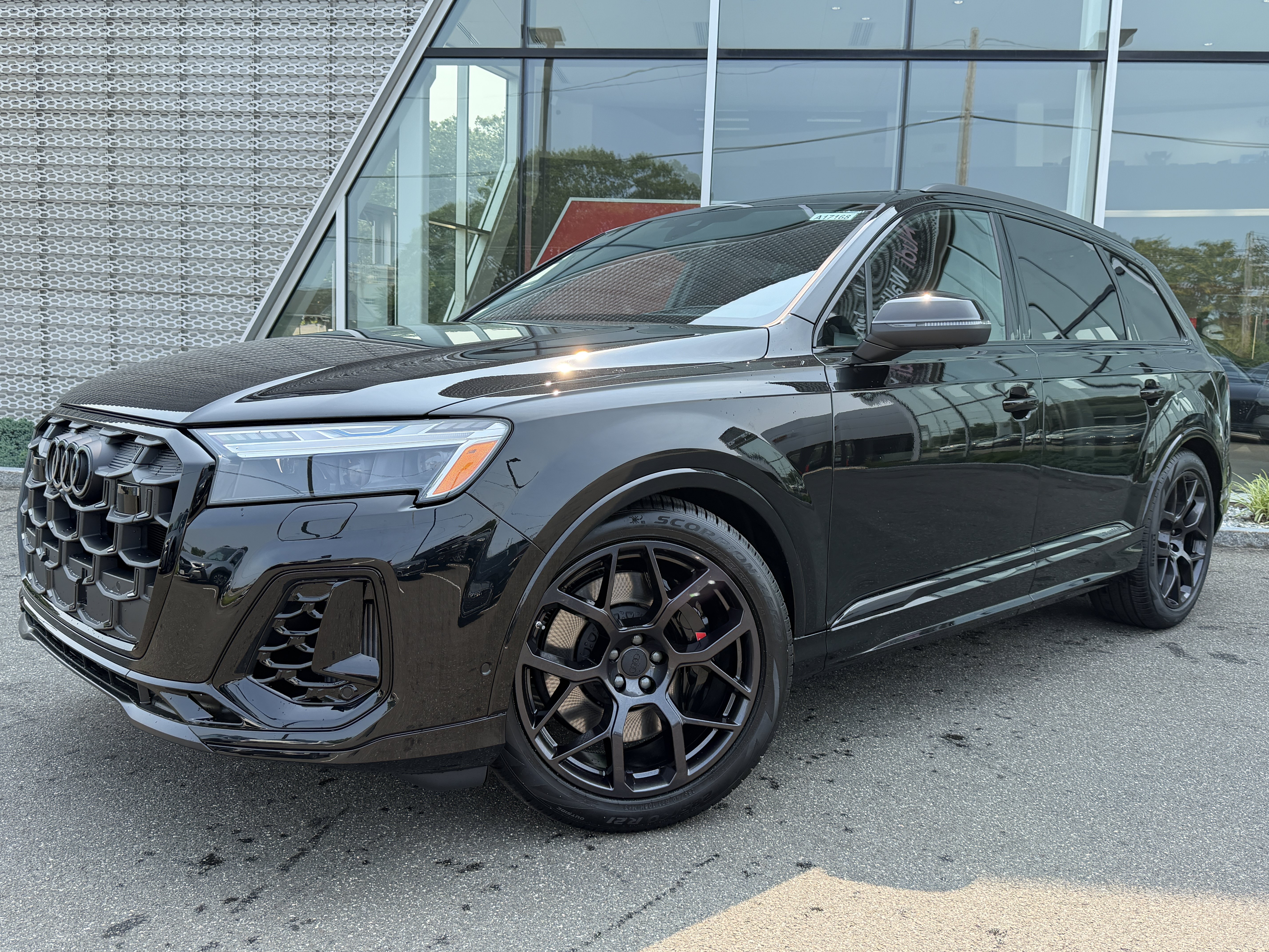 New 2026 Audi SQ7 Prestige AWD/4WD image 1