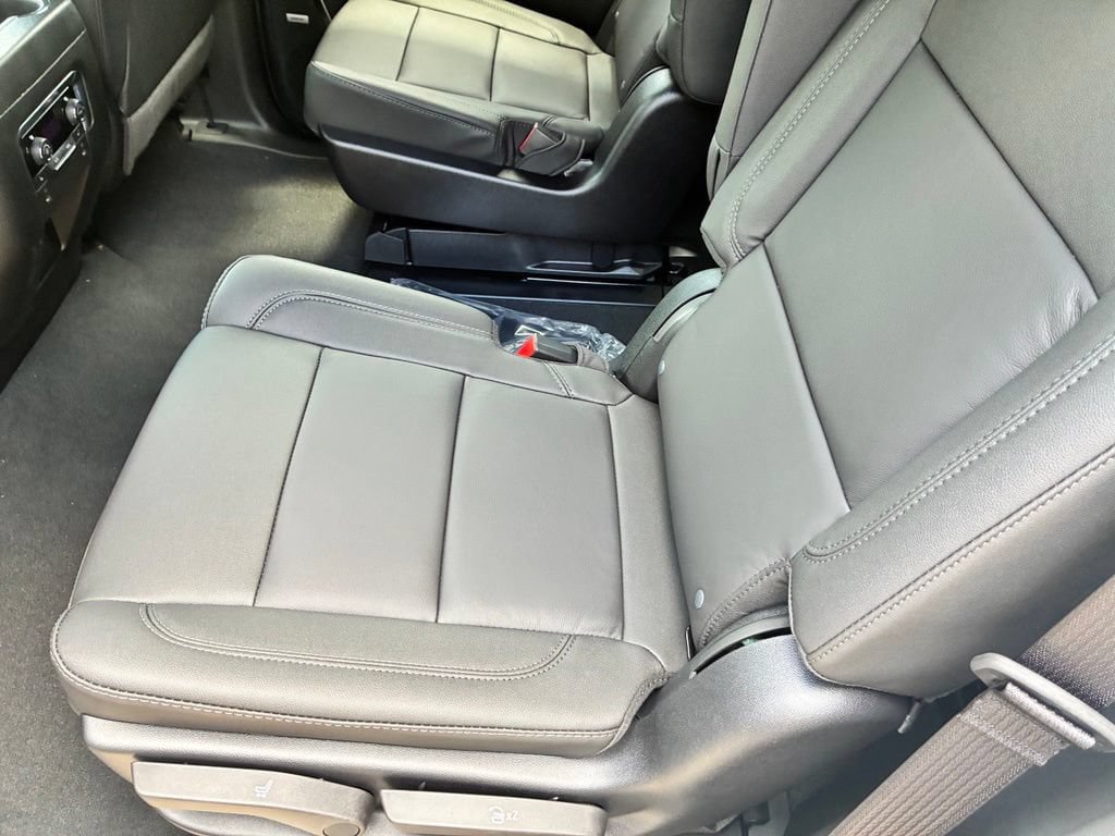 New 2026 Chevrolet Tahoe Z71 w/ Z71 Off-Road Package AWD/4WD image 16