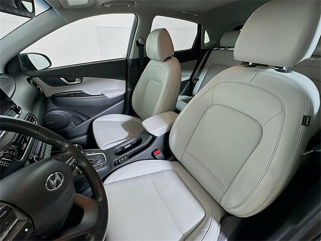 Used 2022 Hyundai Kona Limited image 11