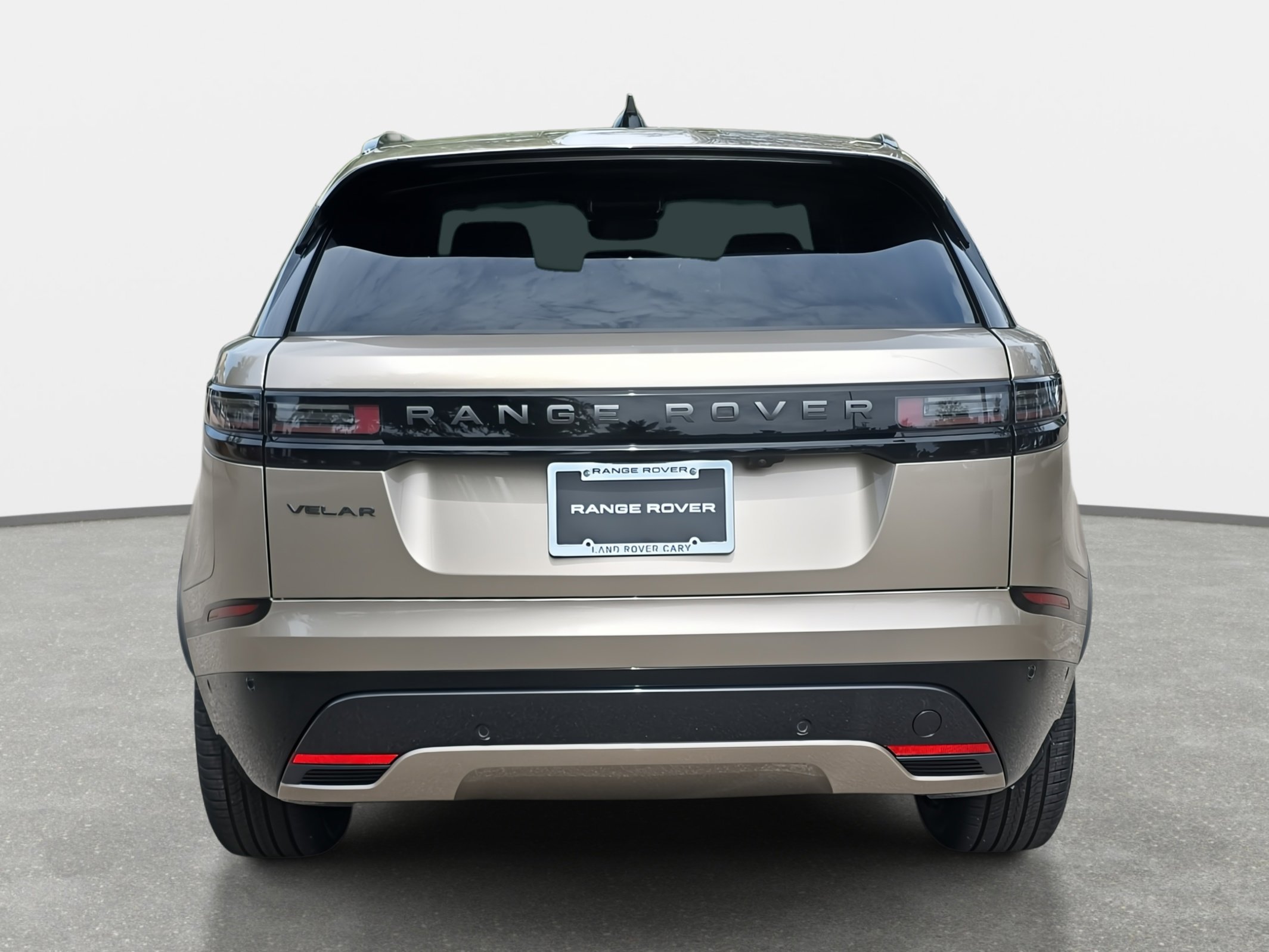 New 2026 Land Rover Range Rover Velar Dynamic SE image 6