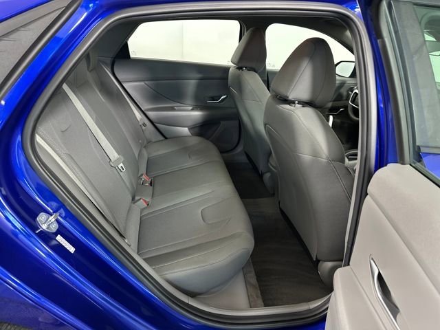 Certified 2023 Hyundai Elantra SE image 27