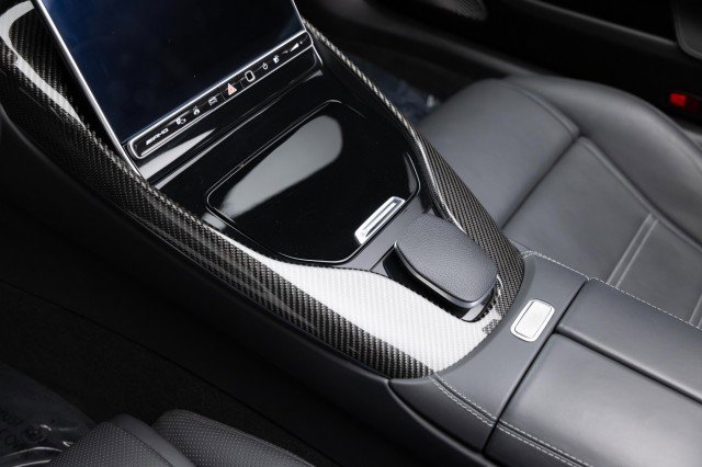 Used 2022 Mercedes-Benz SL 63 AMG 4MATIC image 32