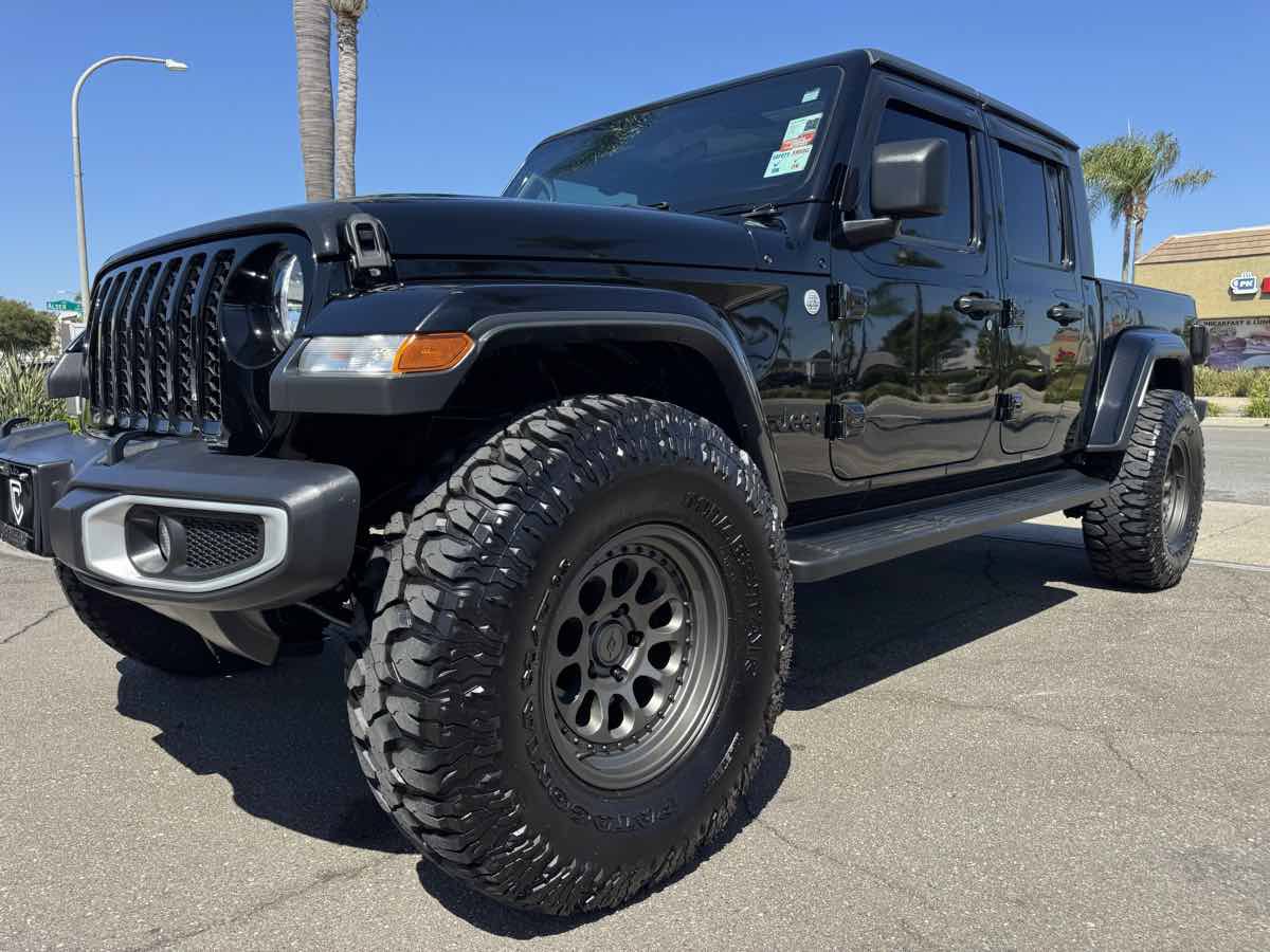 Used 2021 Jeep Gladiator Sport AWD/4WD image 14