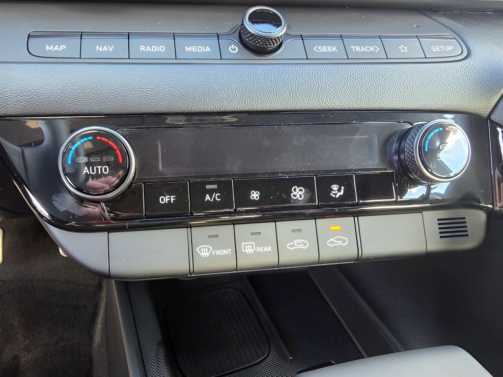 New 2026 Hyundai Elantra Sport image 21