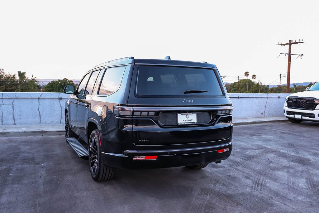 New 2026 Jeep Grand Wagoneer Summit AWD/4WD image 7