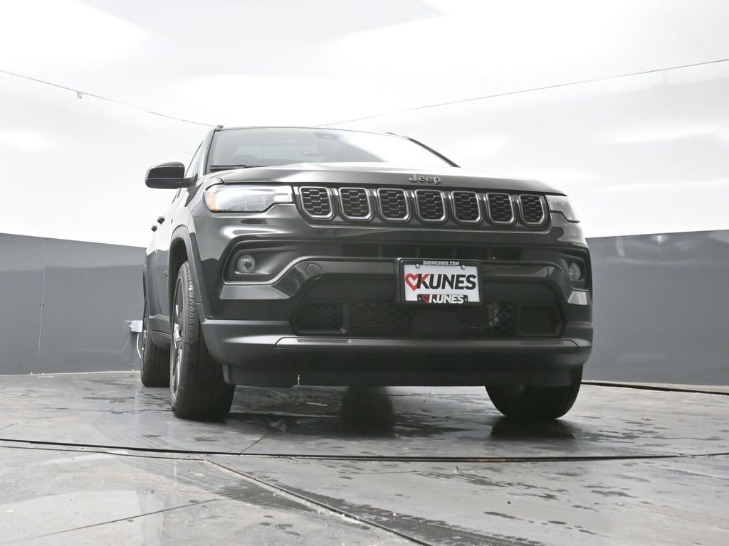 New 2026 Jeep Compass Latitude w/ Sun and Sound Group image 41