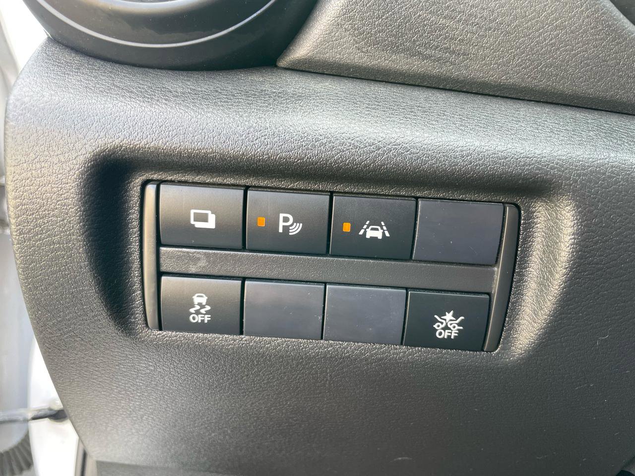Used 2024 Nissan Versa S FWD image 9