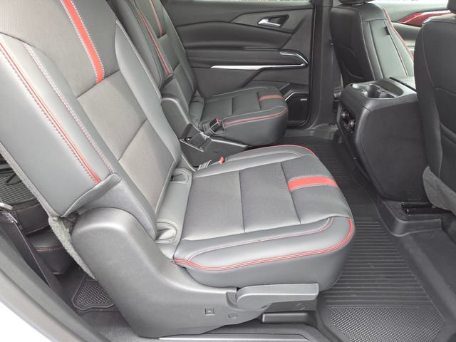 New 2027 Chevrolet Traverse RS w/ LPO, Floor Liner Package AWD/4WD image 23