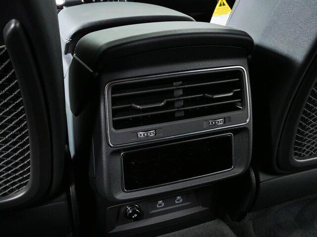 New 2026 Audi SQ8 Prestige AWD/4WD image 22