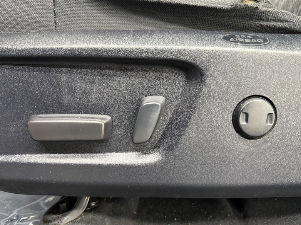 Used 2020 Toyota Tundra SR5 w/ SR5 Upgrade Package image 17