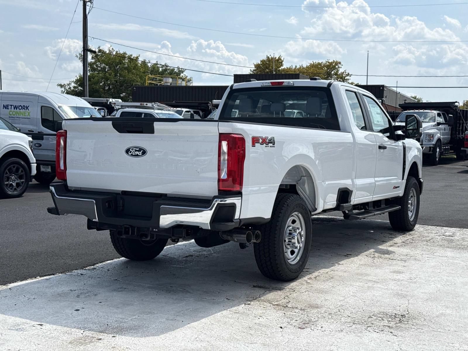 New 2027 Ford F350 XL w/ FX4 Off-Road Package AWD/4WD image 3