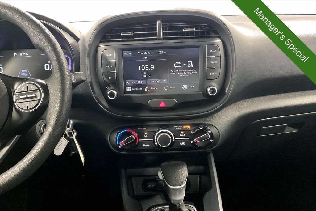 Used 2025 Kia Soul LX w/ LX Technology Package FWD image 7