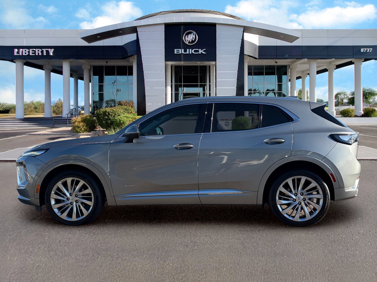 Used 2025 Buick Envision Avenir AWD/4WD image 6