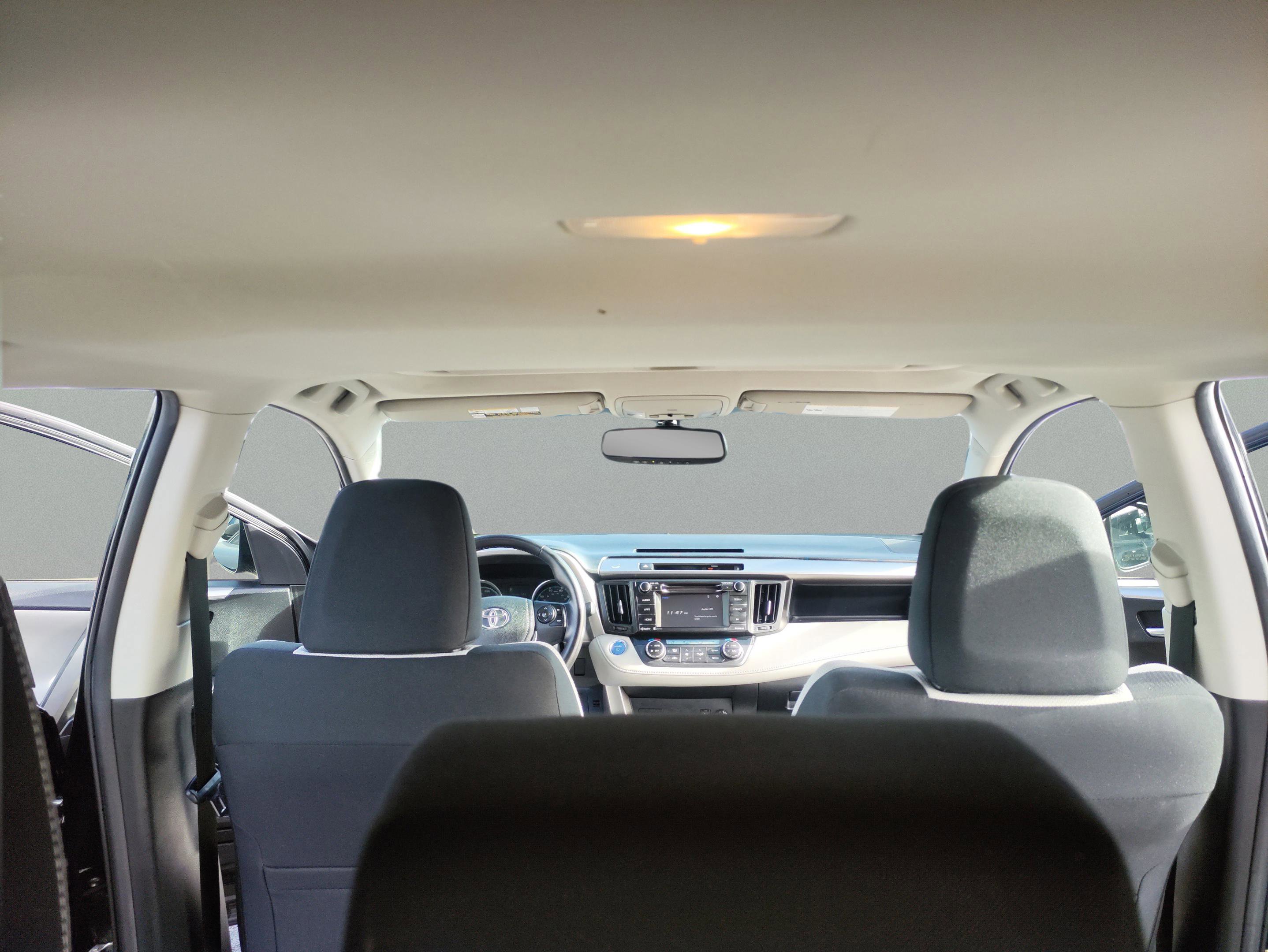 Used 2016 Toyota RAV4 XLE image 16