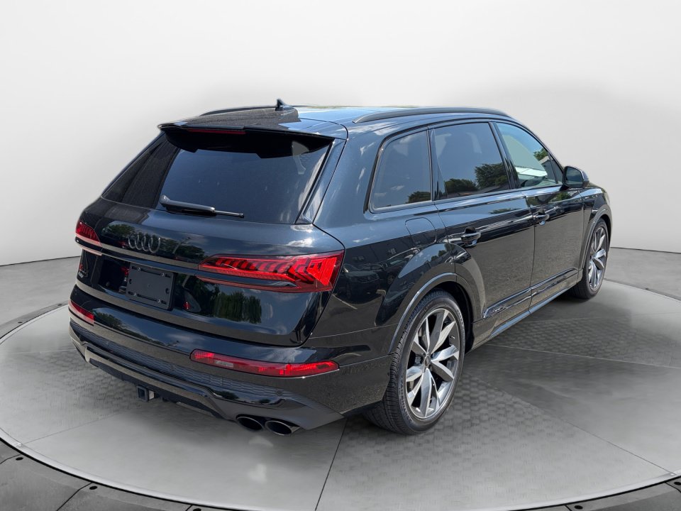 Used 2023 Audi SQ7 Premium Plus w/ Executive Package AWD/4WD image 7