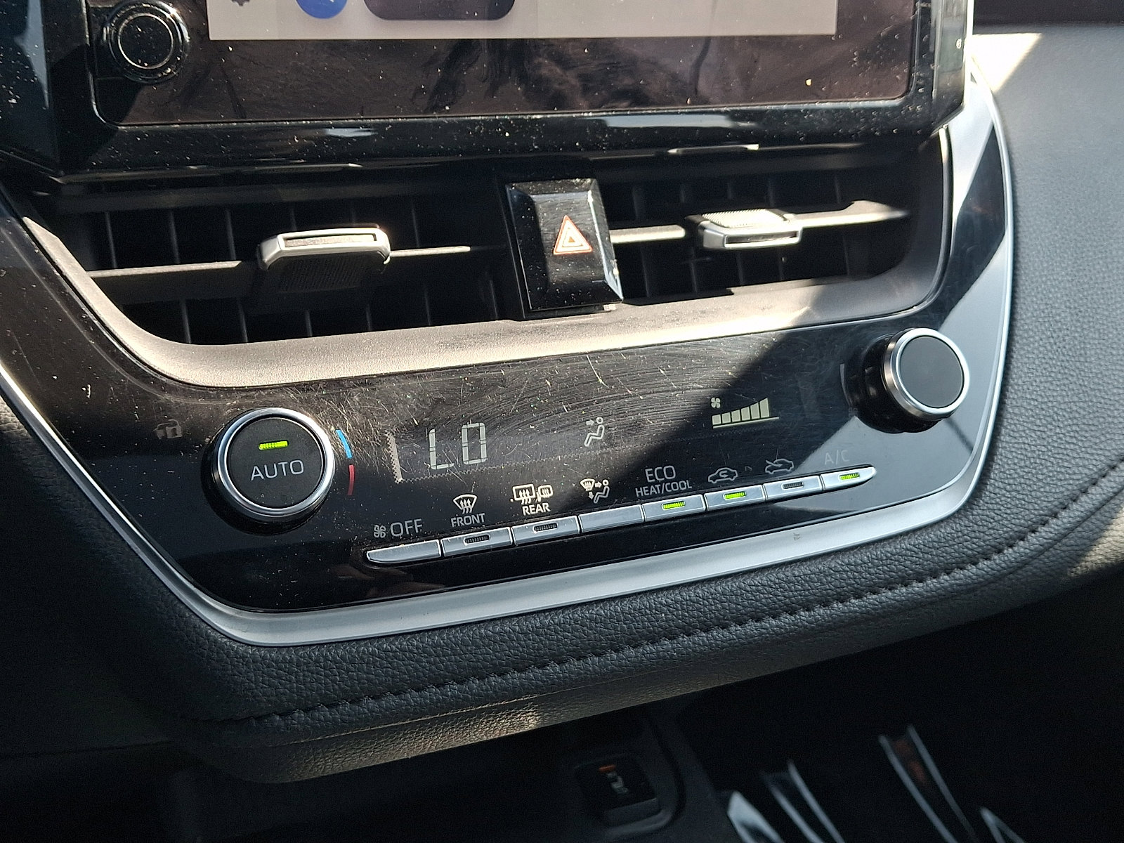 Used 2023 Toyota Corolla XSE w/ Carpet Mat Package (TMS) image 15