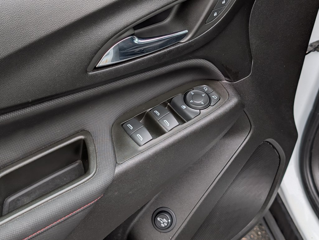 Used 2024 Chevrolet Equinox RS AWD/4WD image 15
