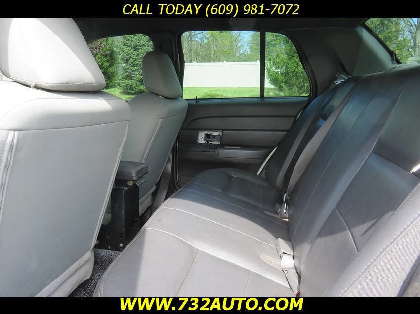 Used 2005 Ford Crown Victoria Police Interceptor RWD image 9