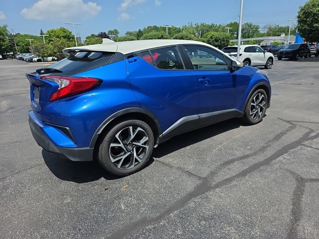 Used 2018 Toyota C-HR XLE FWD image 8