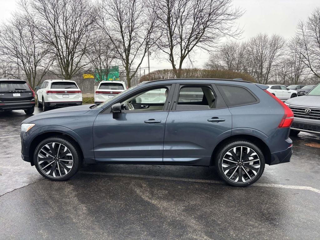 New 2026 Volvo XC60 B5 Ultra w/ Protection Package Premier image 4