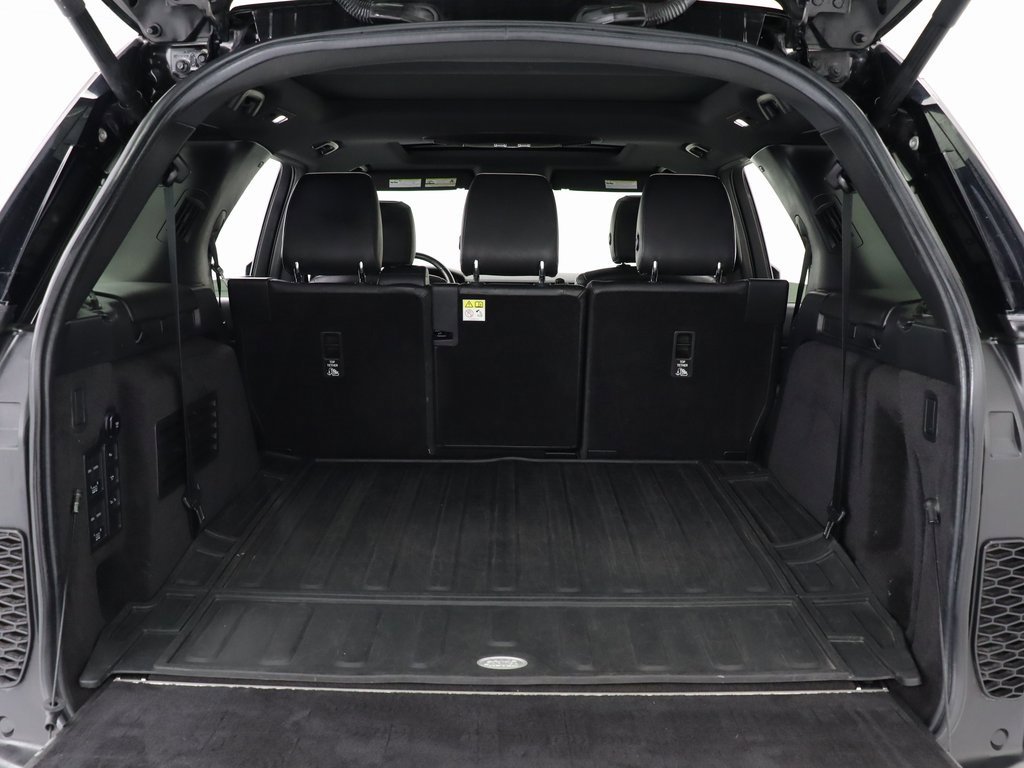 Used 2020 Land Rover Discovery HSE image 38