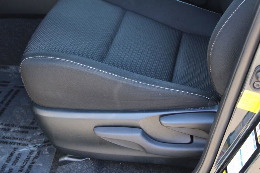 Used 2018 Toyota RAV4 XLE image 17