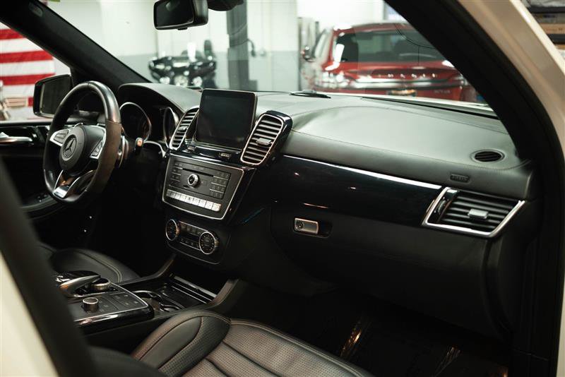Used 2019 Mercedes-Benz GLS 63 AMG 4MATIC image 14