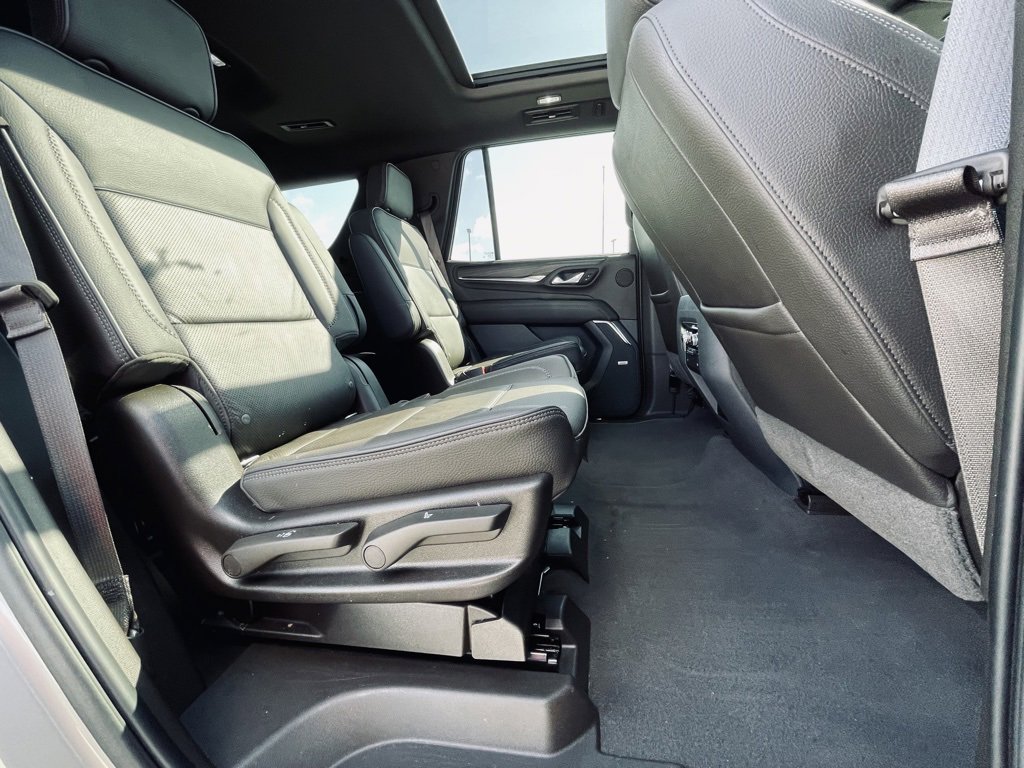 Used 2021 GMC Yukon Denali w/ Denali Premium Package image 31