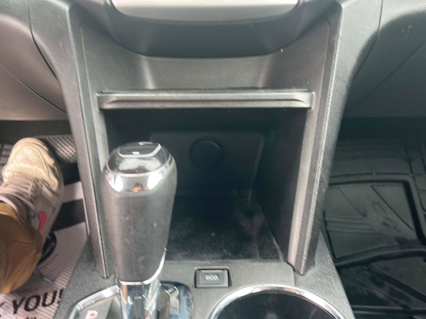 Used 2017 Chevrolet Equinox LS image 21