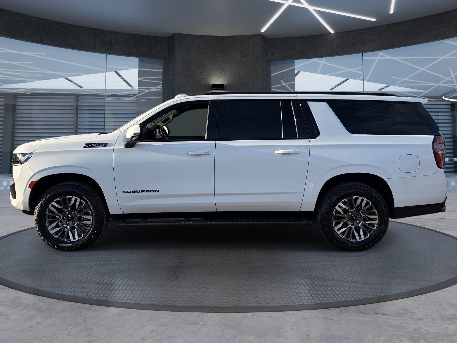 Certified 2023 Chevrolet Suburban Z71 w/ Z71 Off-Road Package AWD/4WD image 3