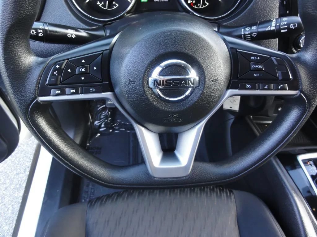 Used 2018 Nissan Rogue S AWD/4WD image 18
