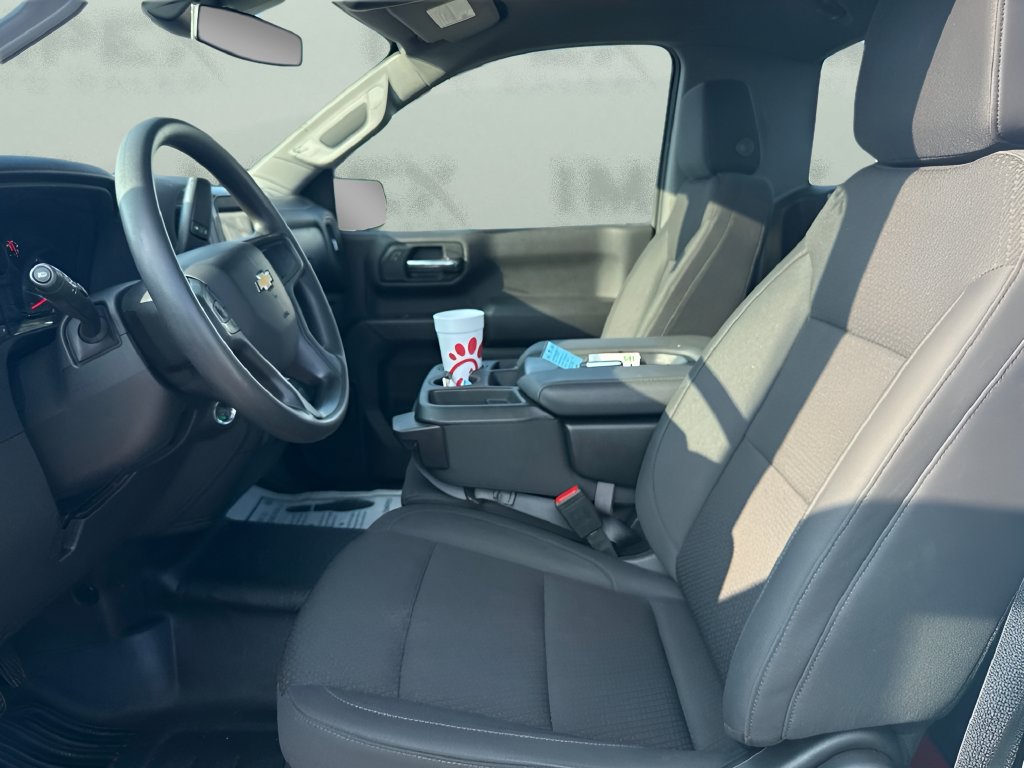 Used 2025 Chevrolet Silverado 1500 W/T RWD image 9