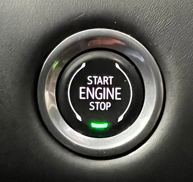 Used 2023 GMC Yukon XL Denali Ultimate image 33