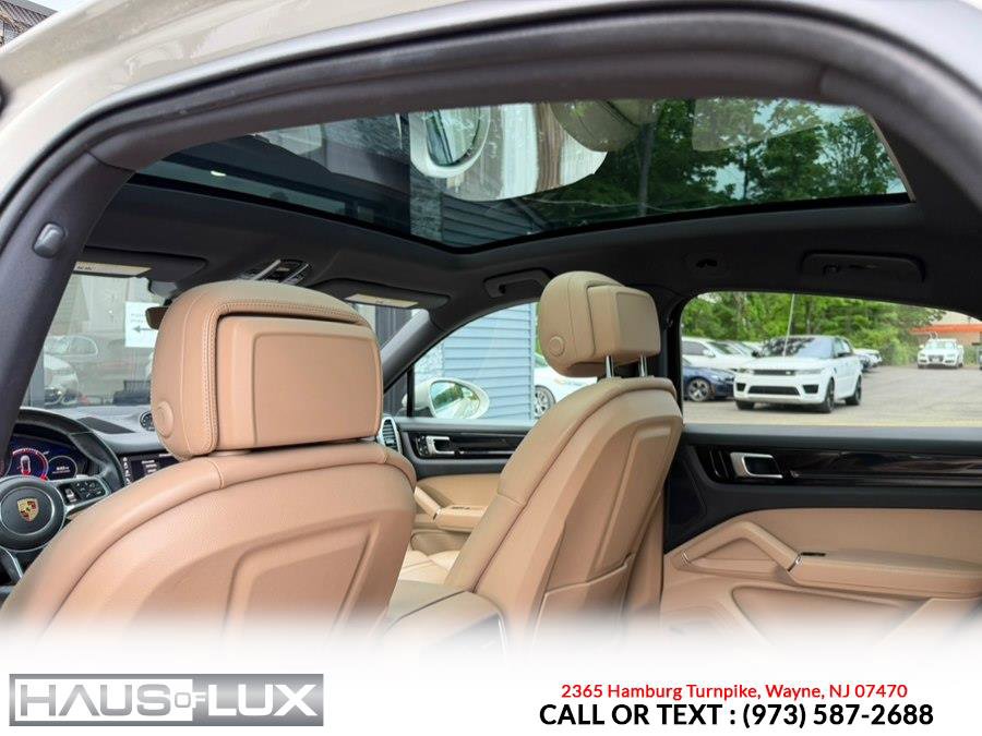 Used 2021 Porsche Cayenne Coupe AWD/4WD image 31